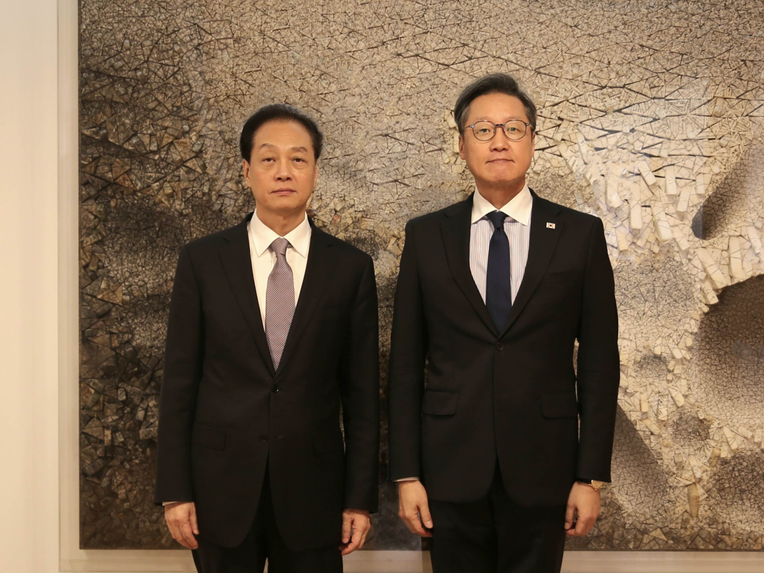 王超会长会见韩国驻华大使